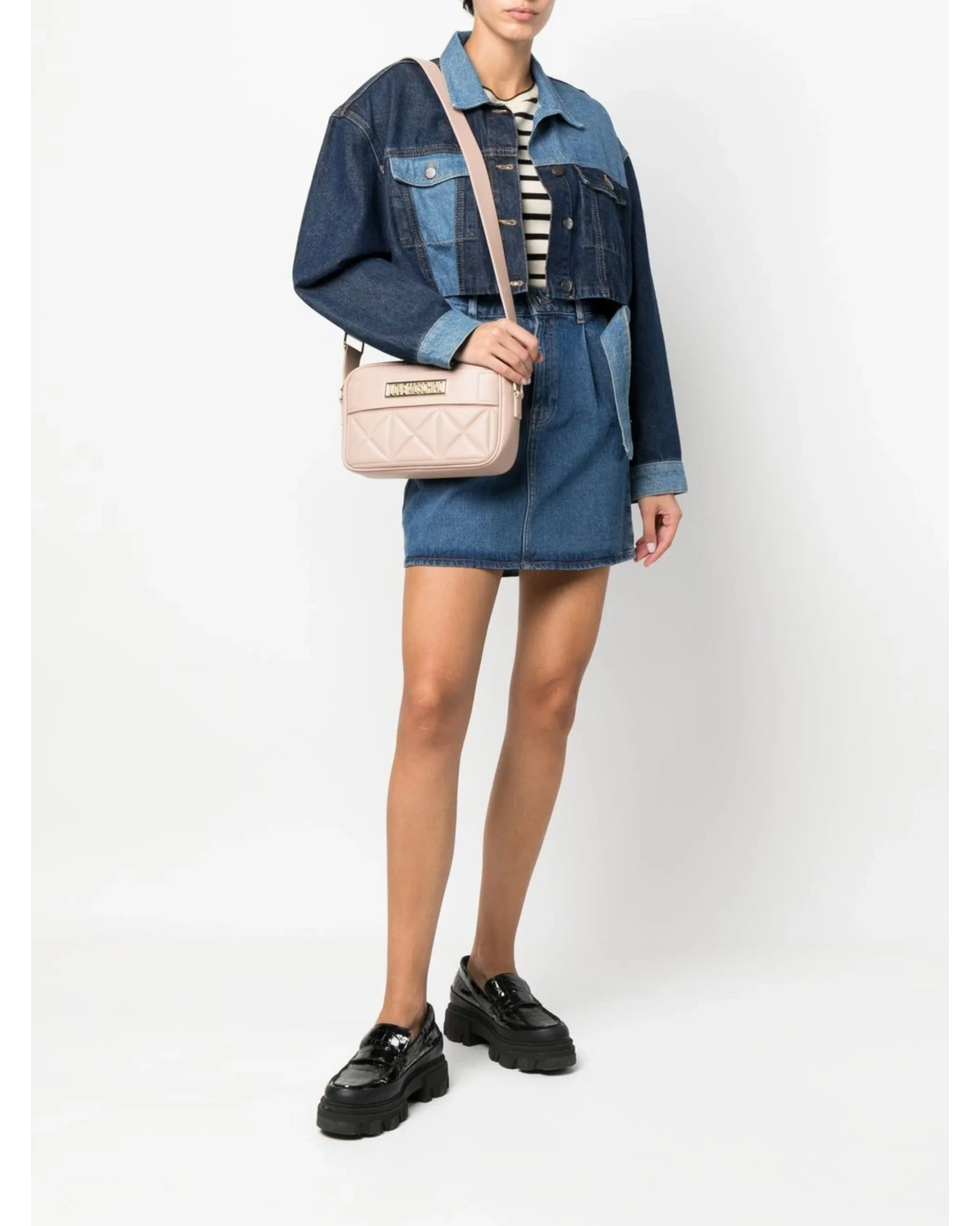 Шкіряна сумочка крос-боді Love Moschino quilted — фото 4