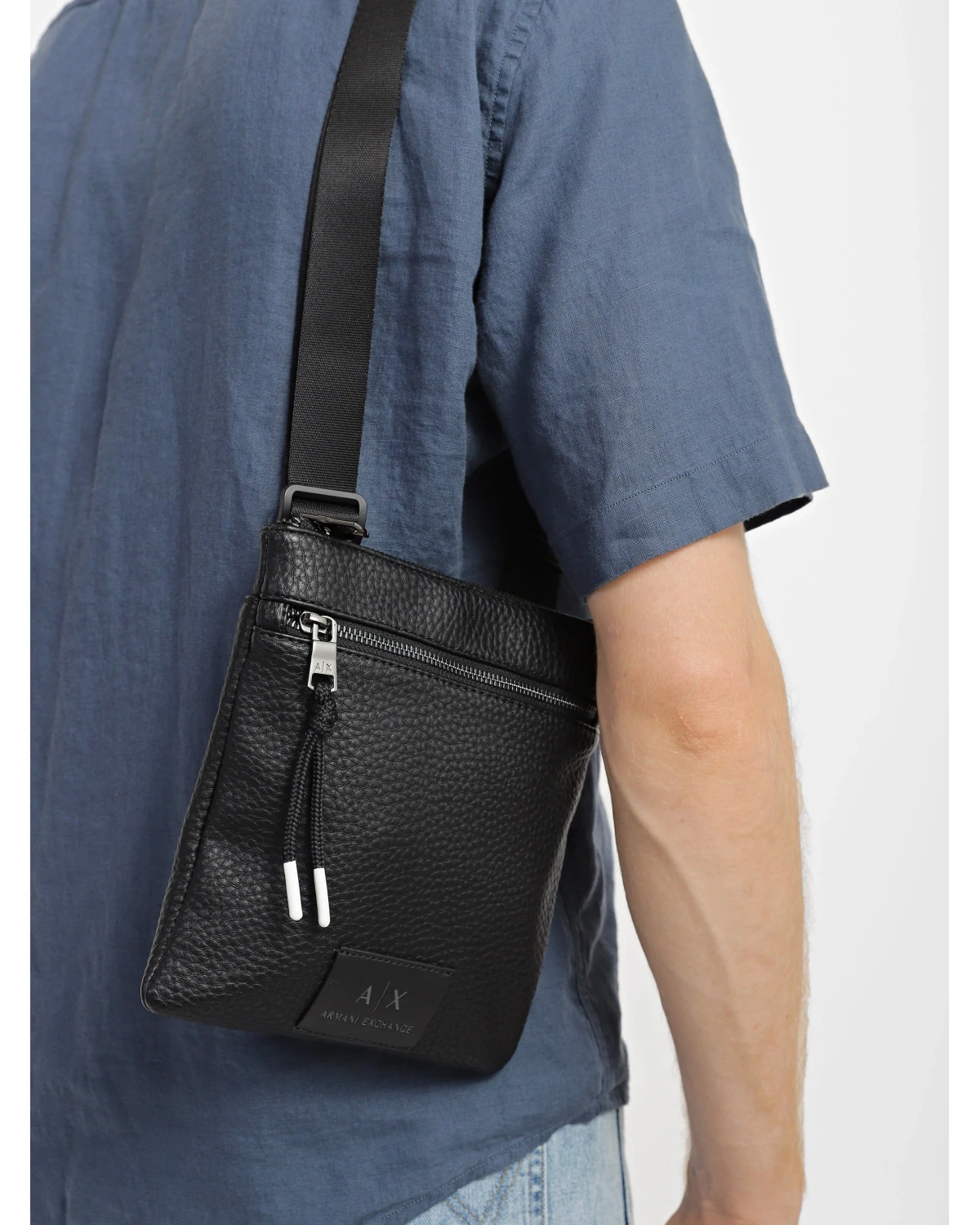 Чоловіча сумка Armani Exchange Crossbody — фото 4